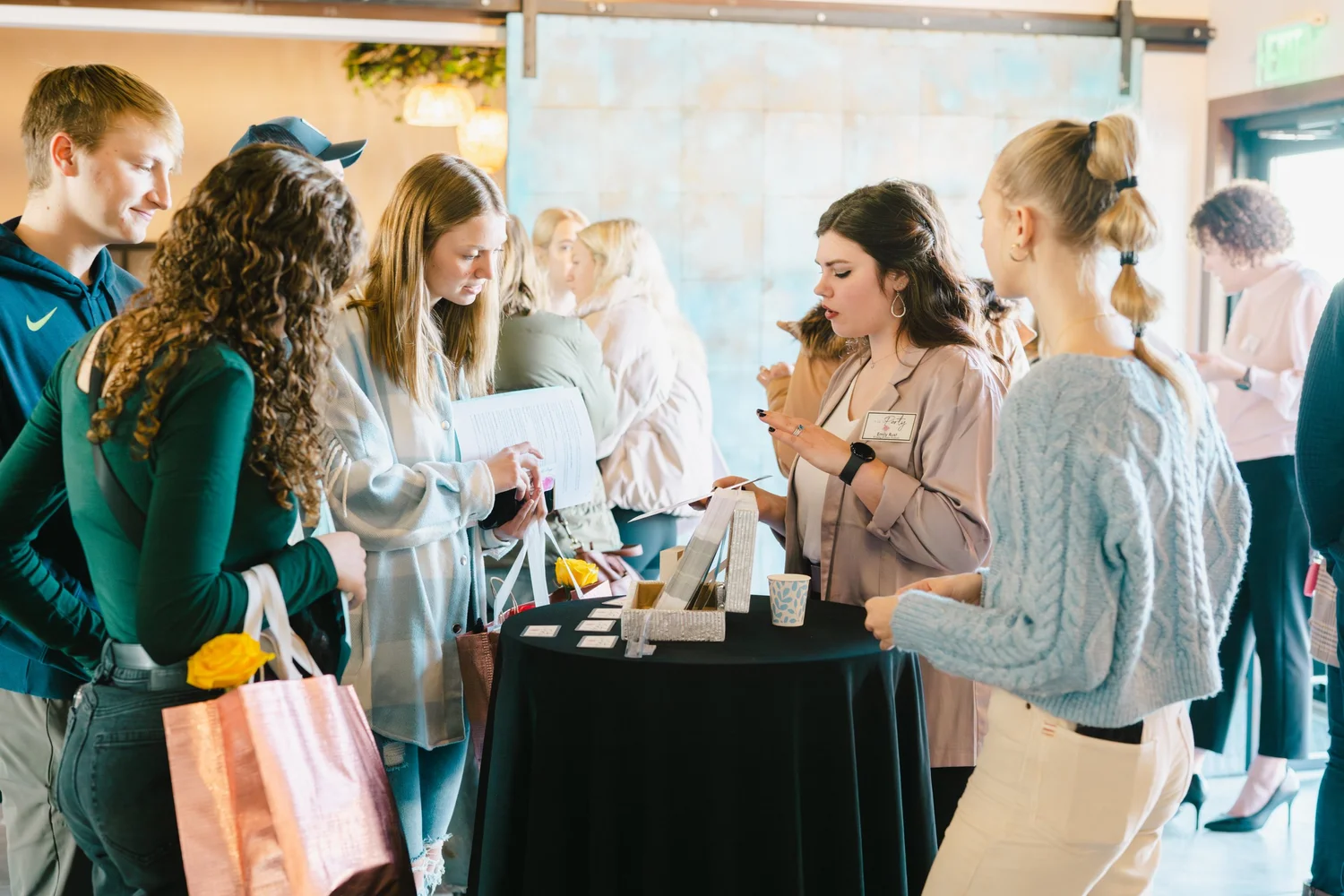 Wedding Planner helping people during wedding in South Dakota